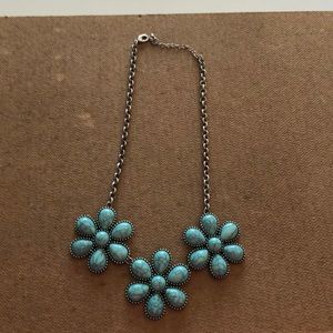 Chunky flower necklace
